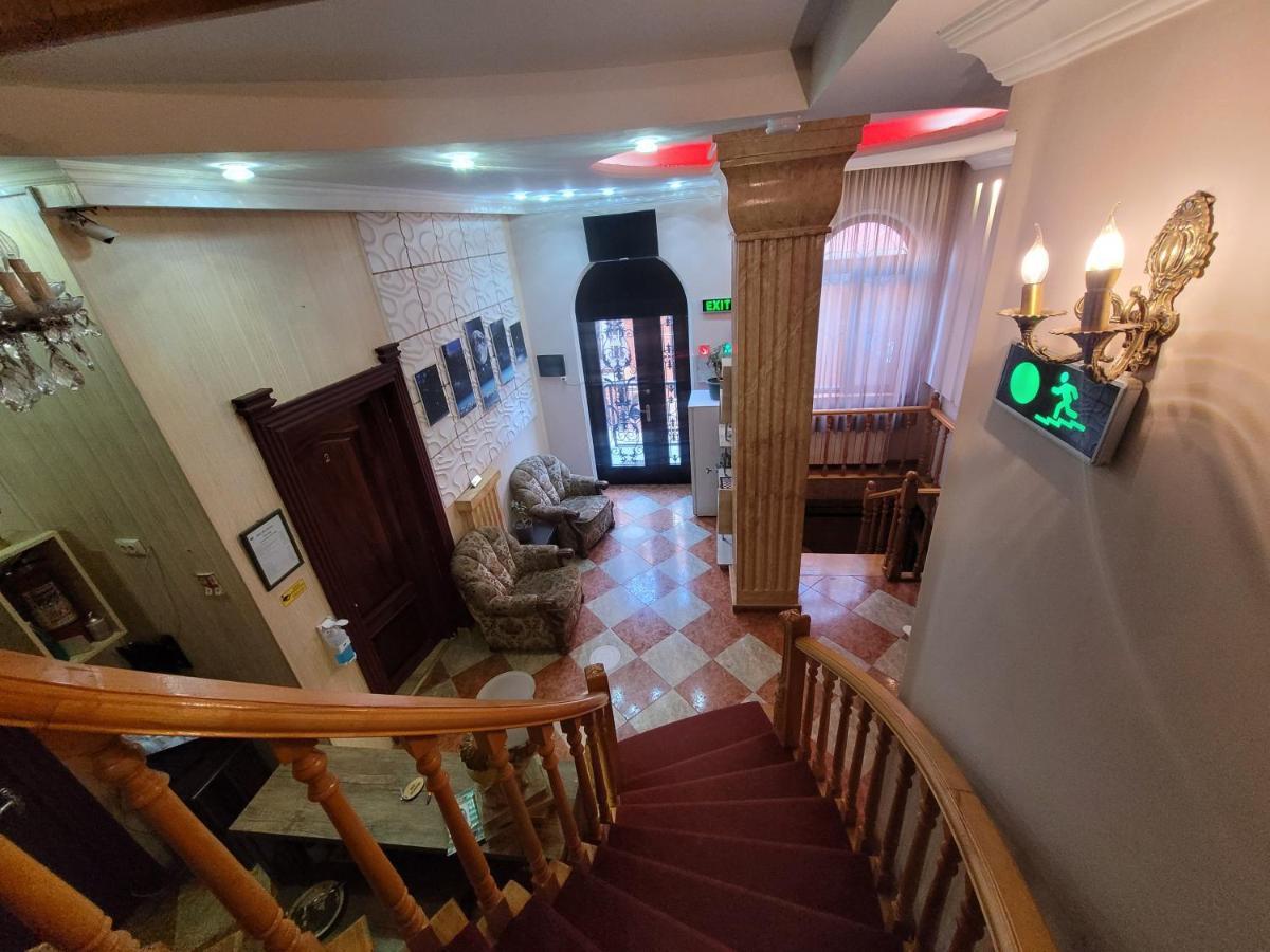 Gold Avlabari Apartment Тбилиси Екстериор снимка