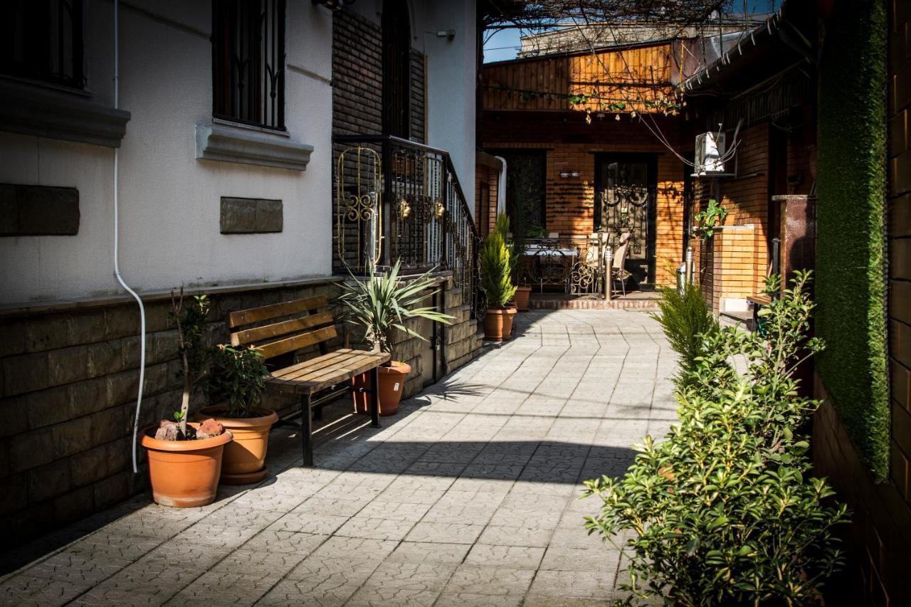 Gold Avlabari Apartment Тбилиси Екстериор снимка