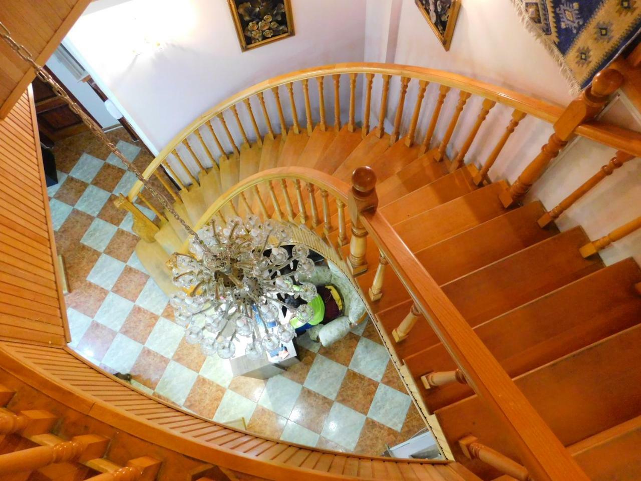 Gold Avlabari Apartment Тбилиси Екстериор снимка