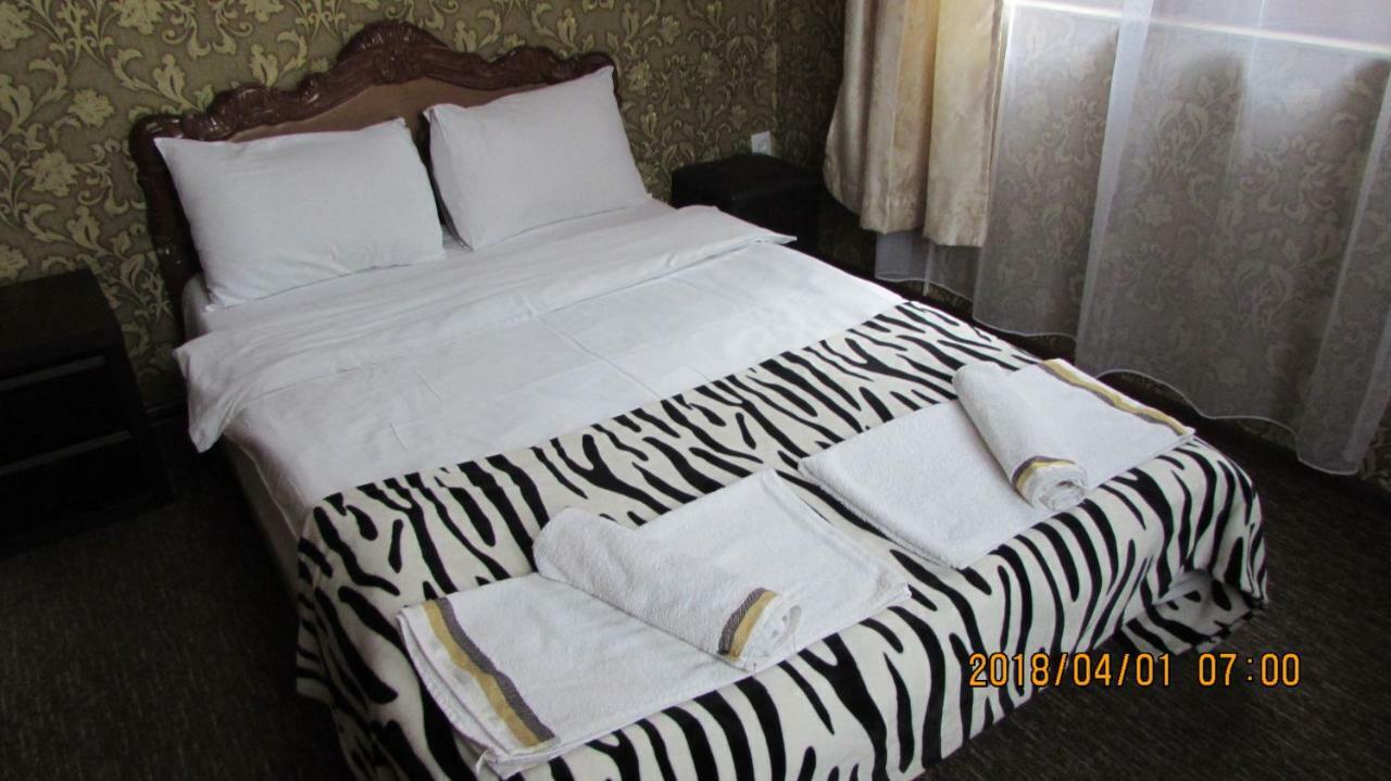 Gold Avlabari Apartment Тбилиси Екстериор снимка